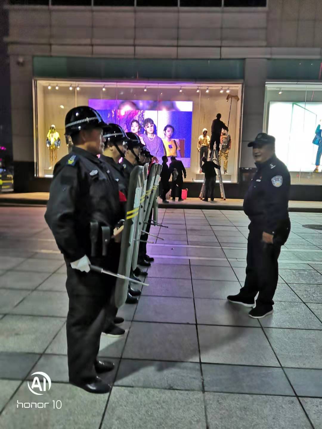 大家知道保安員是什么嗎？下面跟著襄陽(yáng)戎安的介紹一起了解下吧！